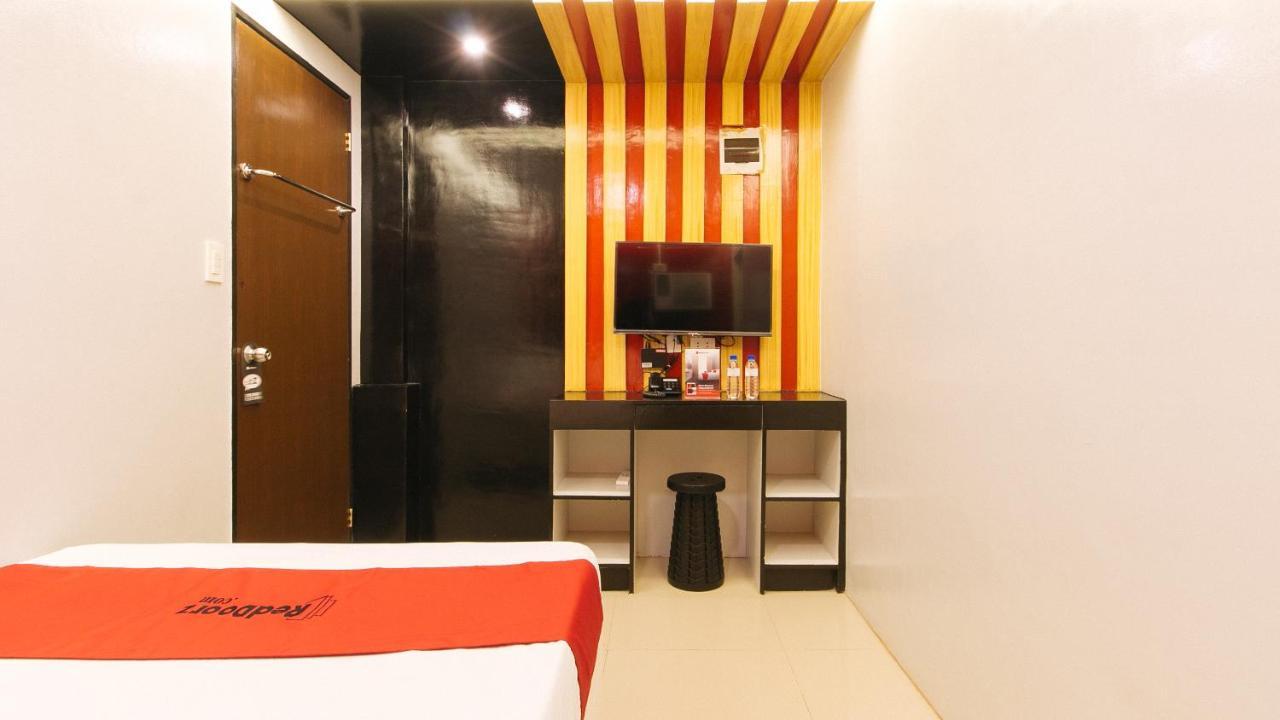 Reddoorz @ Walk Inn Hotel Manila Exterior photo